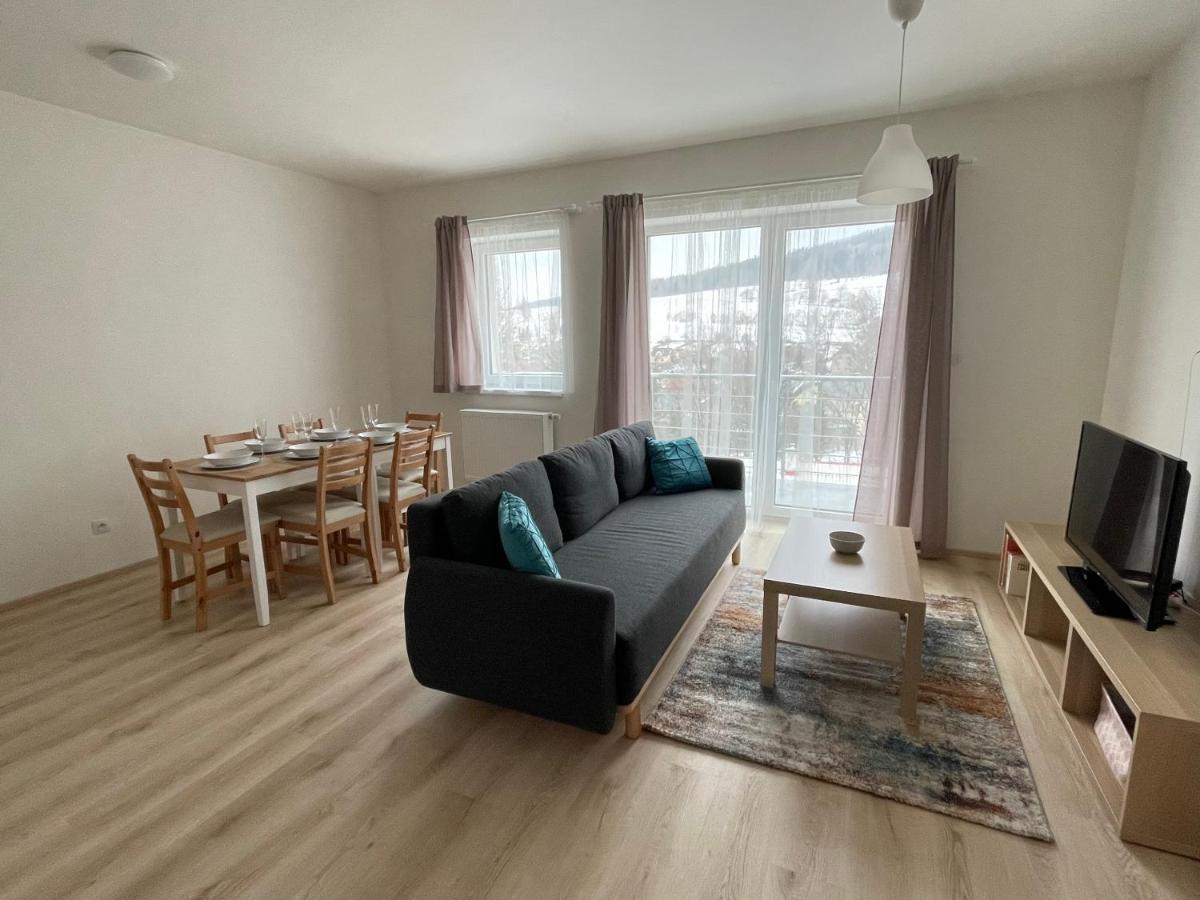 Apartman Hm ฮอร์นิมาร์ชอฟ ภายนอก รูปภาพ