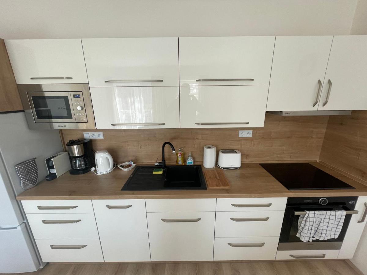 Apartman Hm ฮอร์นิมาร์ชอฟ ภายนอก รูปภาพ